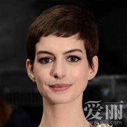 毁容明星,明星逆境逆袭之路  第2张